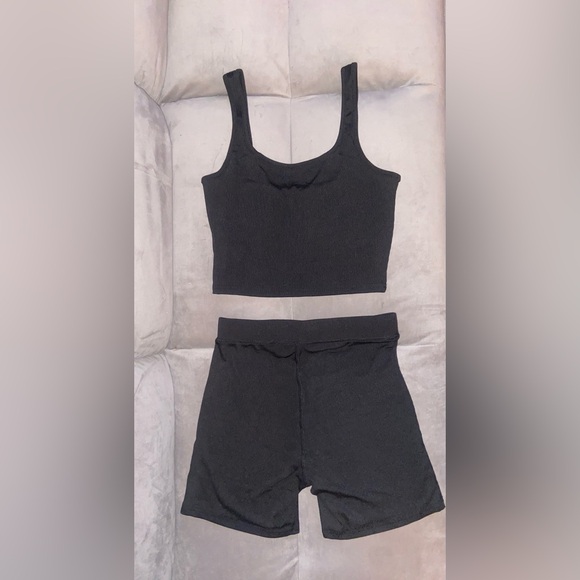 2 piece workout/lounge set. New in package - Picture 2 of 4